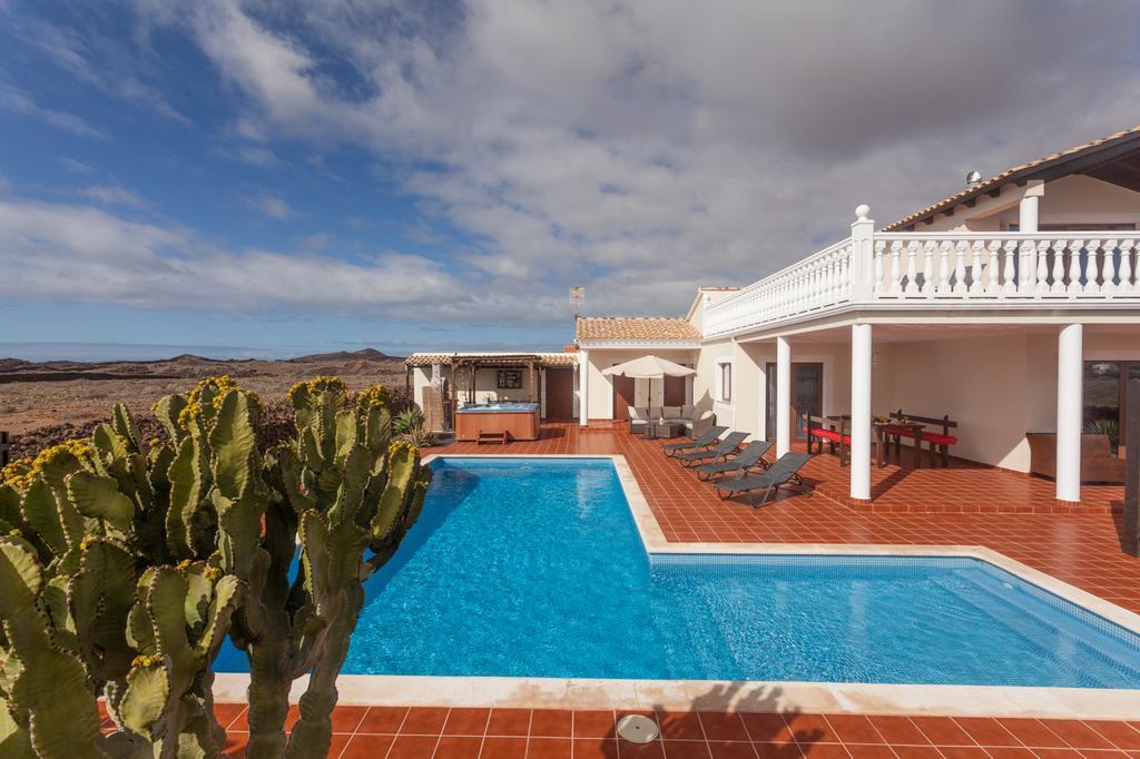 Hotel The Fit Retreat Lajares Exterior foto